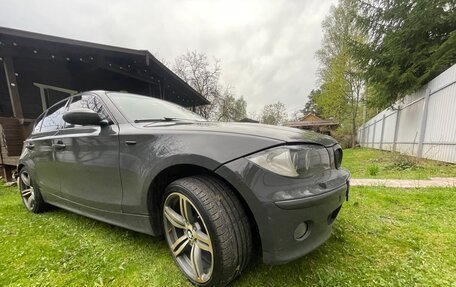 BMW 1 серия, 2005 год, 700 000 рублей, 5 фотография
