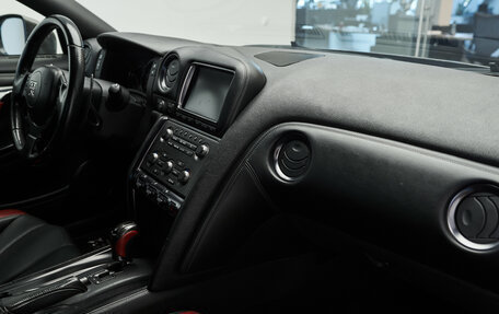 Nissan GT-R, 2011 год, 6 490 000 рублей, 10 фотография