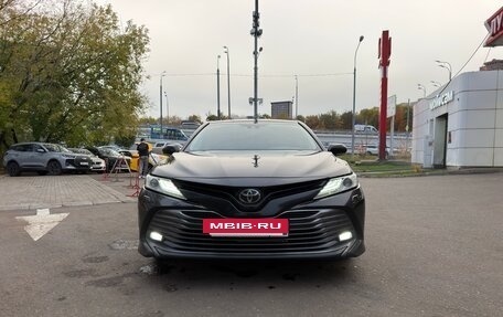 Toyota Camry, 2019 год, 2 480 000 рублей, 10 фотография