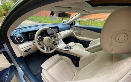 Mercedes-Benz E-Класс, 2019 год, 5 000 000 рублей, 6 фотография
