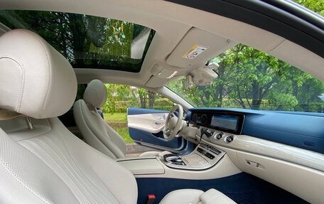 Mercedes-Benz E-Класс, 2019 год, 5 000 000 рублей, 7 фотография