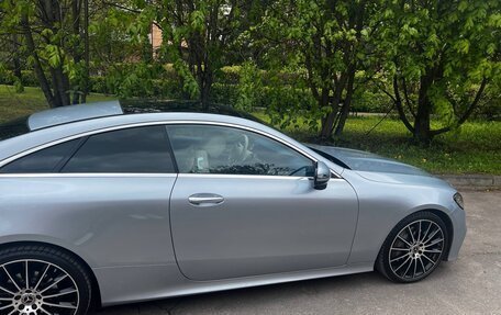 Mercedes-Benz E-Класс, 2019 год, 5 000 000 рублей, 10 фотография