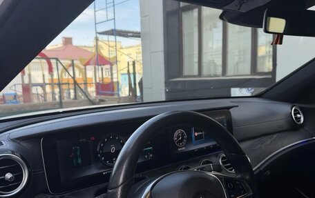 Mercedes-Benz E-Класс, 2016 год, 2 600 000 рублей, 2 фотография