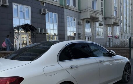 Mercedes-Benz E-Класс, 2016 год, 2 600 000 рублей, 5 фотография