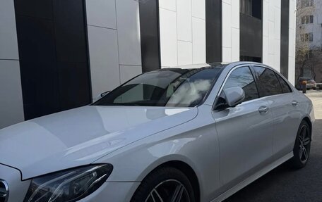 Mercedes-Benz E-Класс, 2016 год, 2 600 000 рублей, 8 фотография