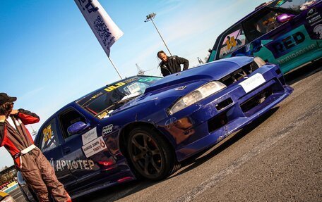 Nissan Skyline, 1994 год, 2 фотография
