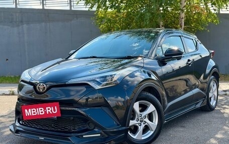 Toyota C-HR I рестайлинг, 2018 год, 1 899 000 рублей, 2 фотография