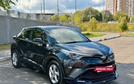Toyota C-HR I рестайлинг, 2018 год, 1 899 000 рублей, 8 фотография