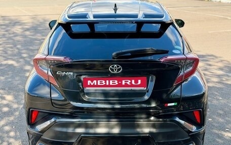 Toyota C-HR I рестайлинг, 2018 год, 1 899 000 рублей, 12 фотография