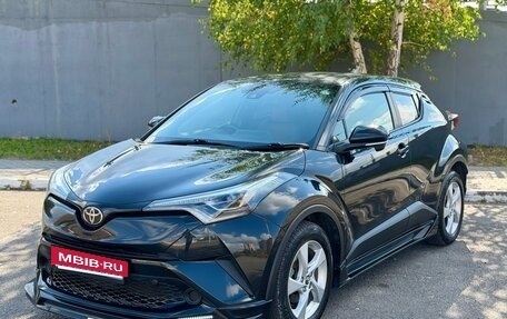 Toyota C-HR I рестайлинг, 2018 год, 1 899 000 рублей, 6 фотография
