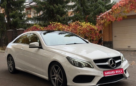 Mercedes-Benz E-Класс, 2015 год, 1 690 000 рублей, 1 фотография