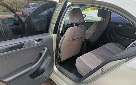 Volkswagen Jetta VI, 2012 год, 1 050 000 рублей, 10 фотография