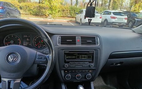 Volkswagen Jetta VI, 2012 год, 1 050 000 рублей, 11 фотография