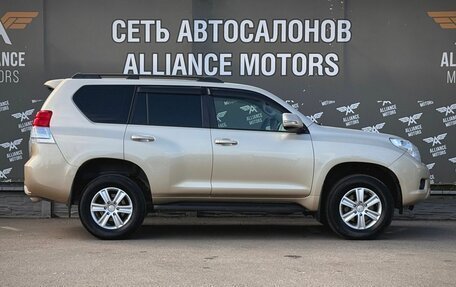Toyota Land Cruiser Prado 150 рестайлинг 2, 2013 год, 2 999 000 рублей, 9 фотография
