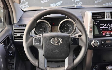 Toyota Land Cruiser Prado 150 рестайлинг 2, 2013 год, 2 999 000 рублей, 15 фотография