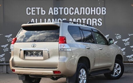 Toyota Land Cruiser Prado 150 рестайлинг 2, 2013 год, 2 999 000 рублей, 8 фотография