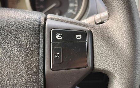 Toyota Land Cruiser Prado 150 рестайлинг 2, 2013 год, 2 999 000 рублей, 17 фотография