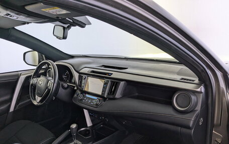 Toyota RAV4, 2019 год, 2 595 000 рублей, 11 фотография