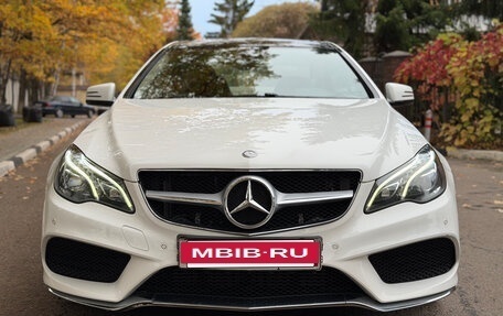 Mercedes-Benz E-Класс, 2015 год, 1 690 000 рублей, 3 фотография