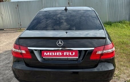 Mercedes-Benz E-Класс, 2012 год, 1 350 000 рублей, 5 фотография