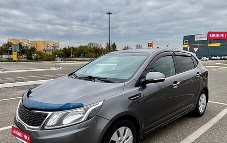 KIA Rio III рестайлинг, 2013 год, 800 000 рублей, 3 фотография