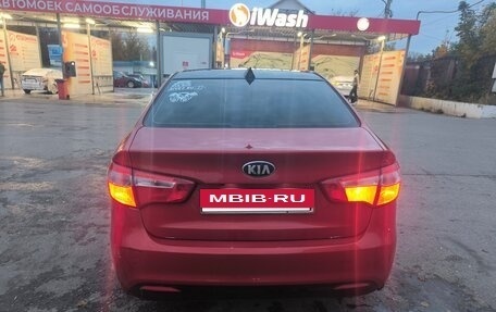 KIA Rio III рестайлинг, 2013 год, 650 000 рублей, 2 фотография