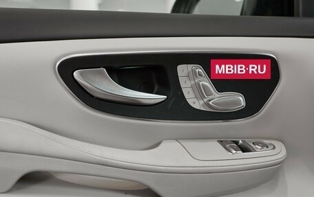 Mercedes-Benz V-Класс, 2026 год, 14 200 000 рублей, 38 фотография