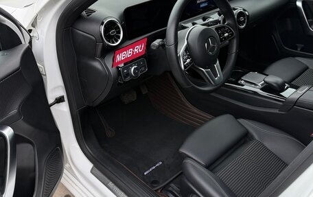 Mercedes-Benz A-Класс, 2021 год, 3 100 000 рублей, 8 фотография