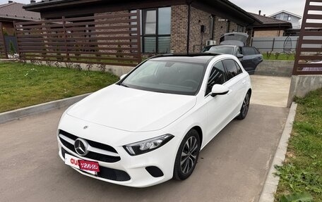 Mercedes-Benz A-Класс, 2021 год, 3 100 000 рублей, 5 фотография