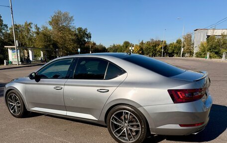 Skoda Superb III рестайлинг, 2016 год, 2 100 000 рублей, 24 фотография
