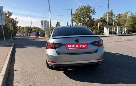 Skoda Superb III рестайлинг, 2016 год, 2 100 000 рублей, 23 фотография