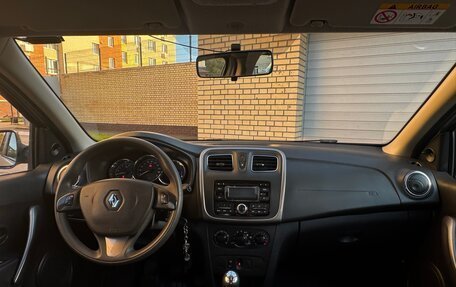 Renault Sandero II рестайлинг, 2017 год, 987 000 рублей, 25 фотография