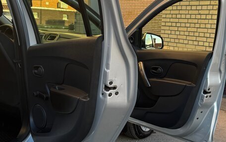 Renault Sandero II рестайлинг, 2017 год, 987 000 рублей, 33 фотография