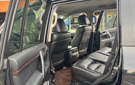 Toyota Land Cruiser 200, 2012 год, 3 900 000 рублей, 7 фотография