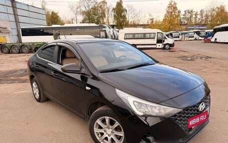 Hyundai Solaris II рестайлинг, 2021 год, 1 150 000 рублей, 2 фотография