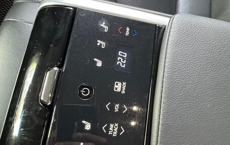 Toyota Camry, 2018 год, 2 800 000 рублей, 12 фотография