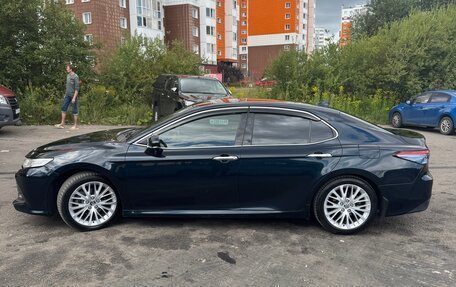Toyota Camry, 2018 год, 2 800 000 рублей, 6 фотография