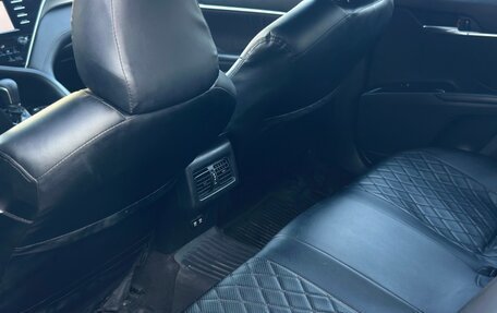 Toyota Camry, 2018 год, 1 900 000 рублей, 11 фотография