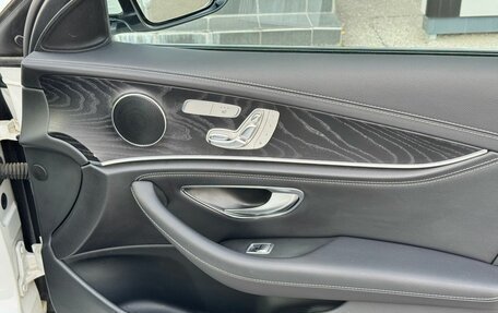 Mercedes-Benz E-Класс, 2016 год, 2 720 000 рублей, 28 фотография