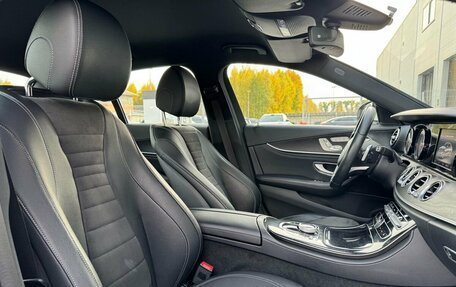 Mercedes-Benz E-Класс, 2016 год, 2 720 000 рублей, 30 фотография