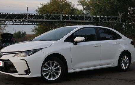 Toyota Corolla, 2022 год, 1 790 000 рублей, 2 фотография
