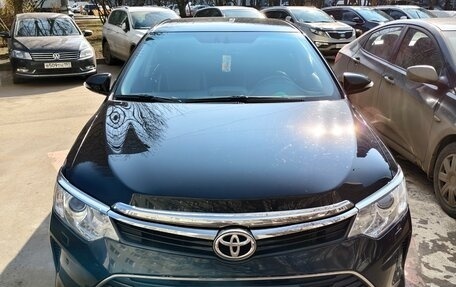 Toyota Camry, 2017 год, 1 970 000 рублей, 10 фотография