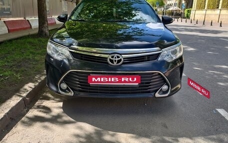 Toyota Camry, 2017 год, 1 970 000 рублей, 4 фотография