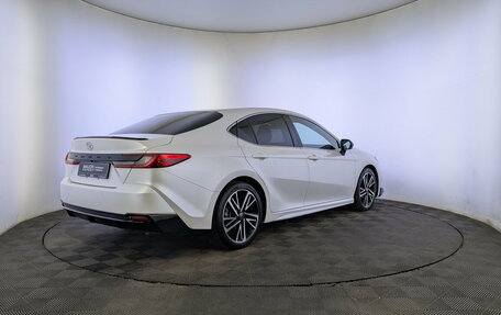 Toyota Camry, 2024 год, 3 850 000 рублей, 5 фотография