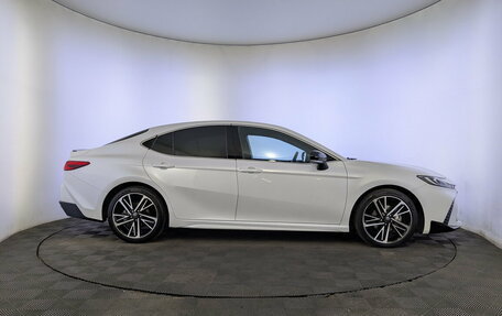 Toyota Camry, 2024 год, 3 850 000 рублей, 4 фотография