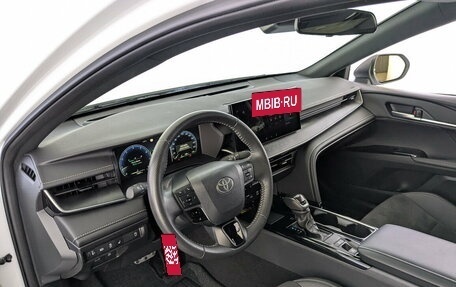 Toyota Camry, 2024 год, 3 850 000 рублей, 16 фотография