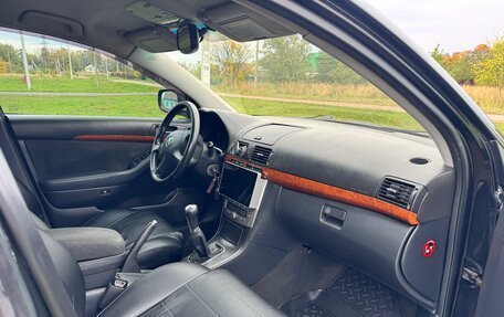 Toyota Avensis III рестайлинг, 2006 год, 590 000 рублей, 10 фотография
