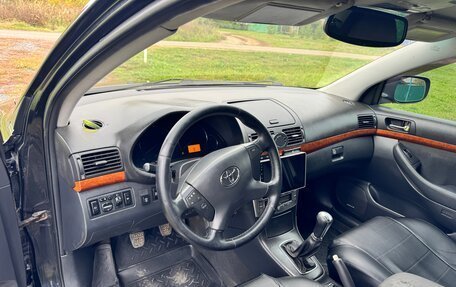 Toyota Avensis III рестайлинг, 2006 год, 590 000 рублей, 12 фотография