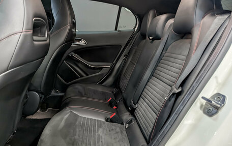 Mercedes-Benz GLA, 2018 год, 2 550 000 рублей, 12 фотография