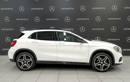 Mercedes-Benz GLA, 2018 год, 2 550 000 рублей, 4 фотография